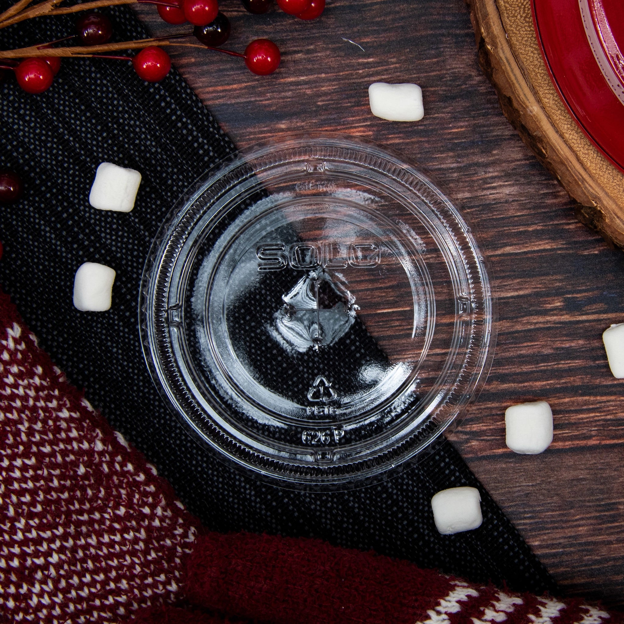 Top view of 626TS clear slotted PET lid – fits 98 mm cups.