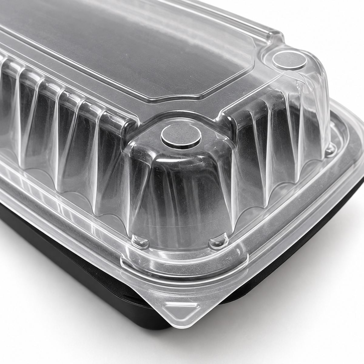 EcoPax PVS205-BK close-up showing the clear ribbed lid, corner vent, closure rim and black polypropylene base